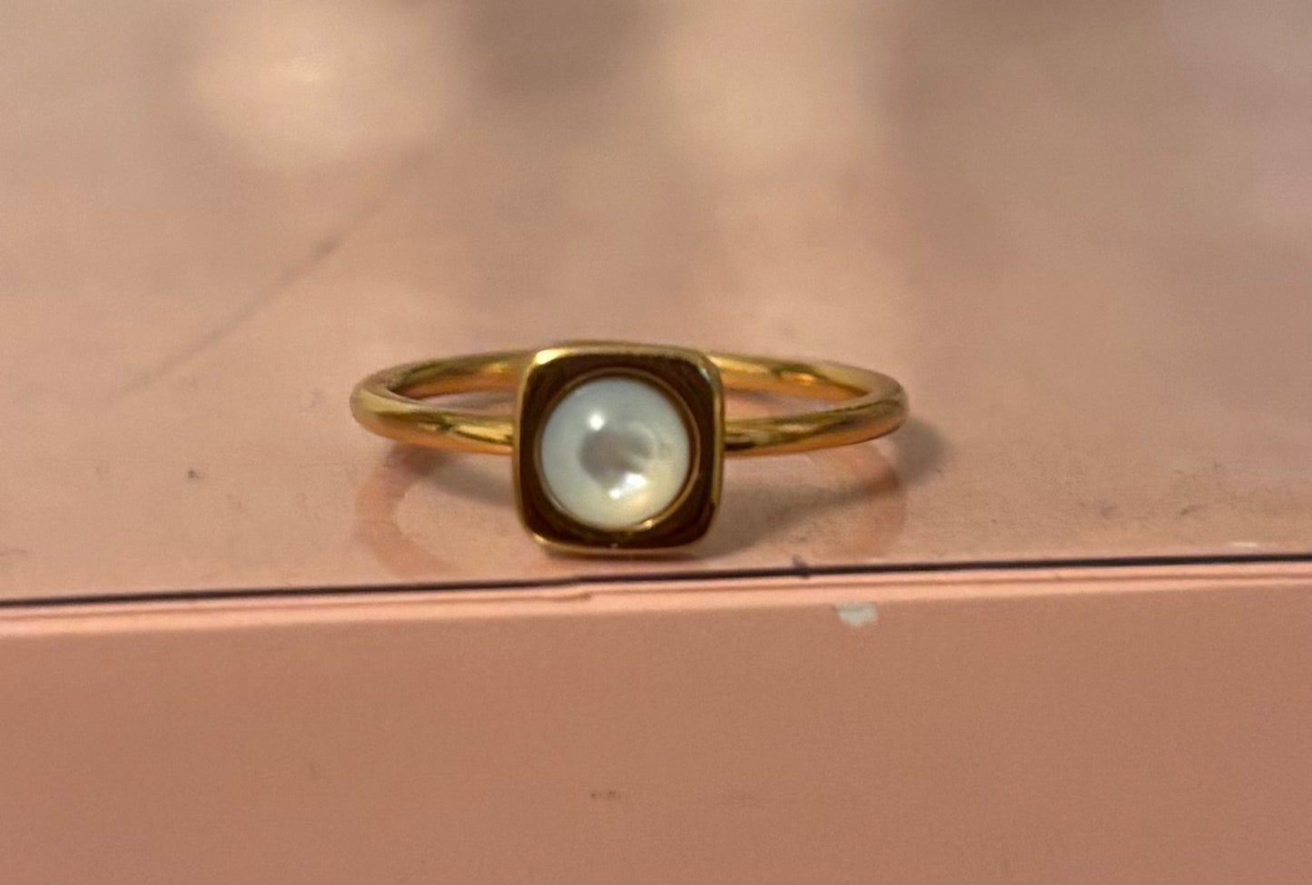 Exquisite Shell Pearl Ring