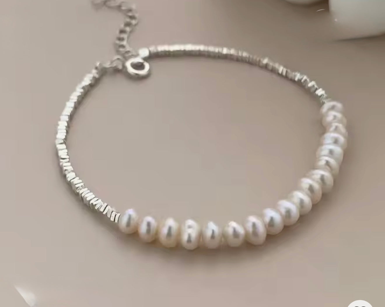 Lustre Pearl Bracelet
