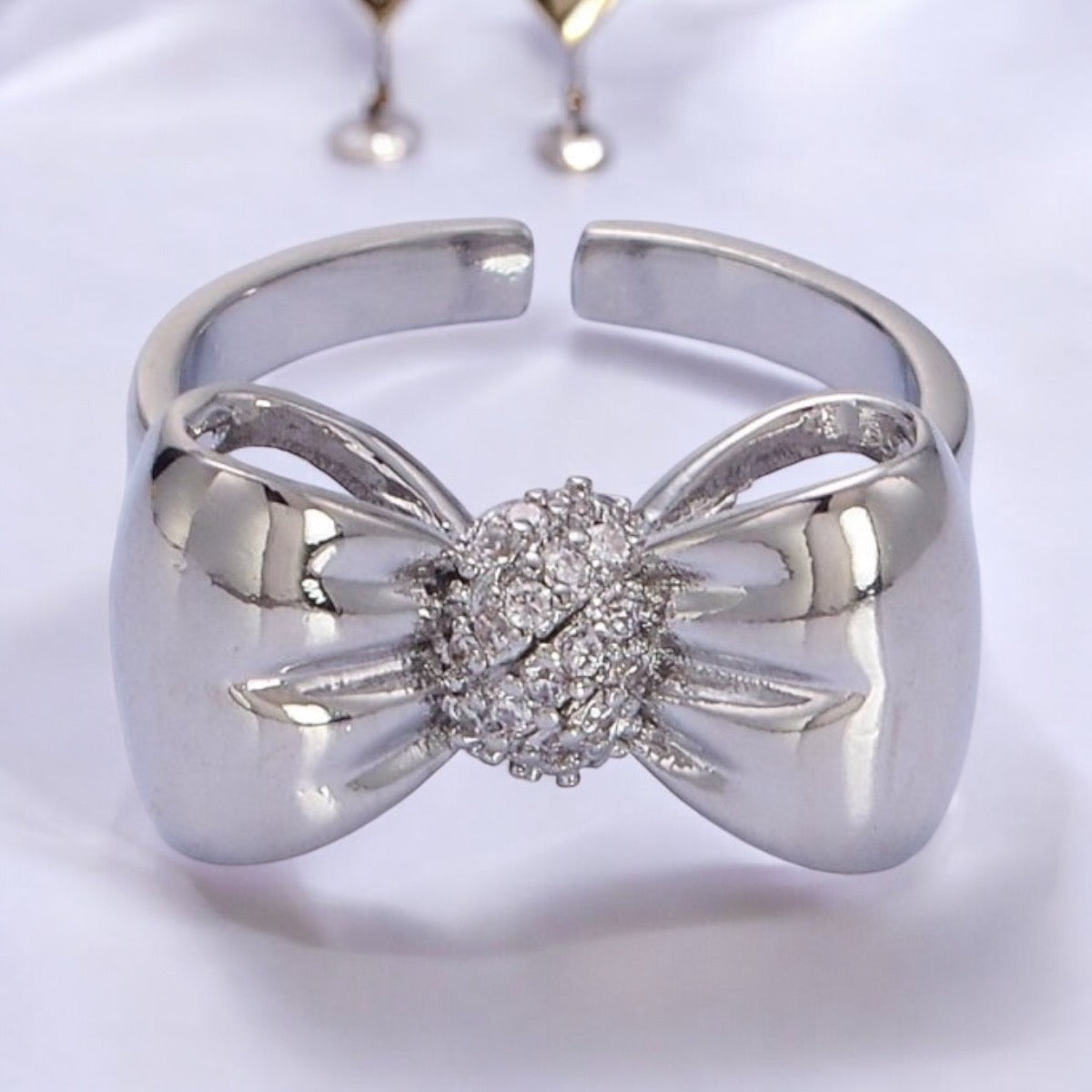 Bow Ring