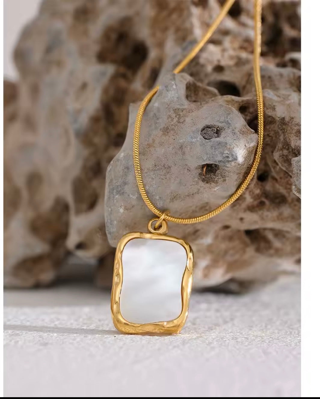 Square Shell Pendant Necklace
