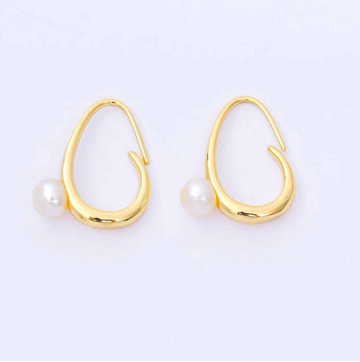 Shell Pearl Curved French Hook Earrings