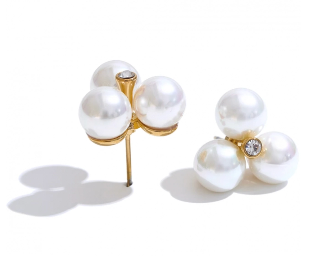 Seoul Bloom Pearl Studs