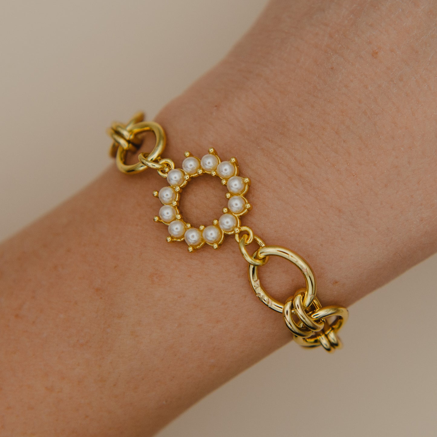 Hollow Pearl Chunky Chain