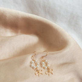 Pearl Bow Knot Earrings