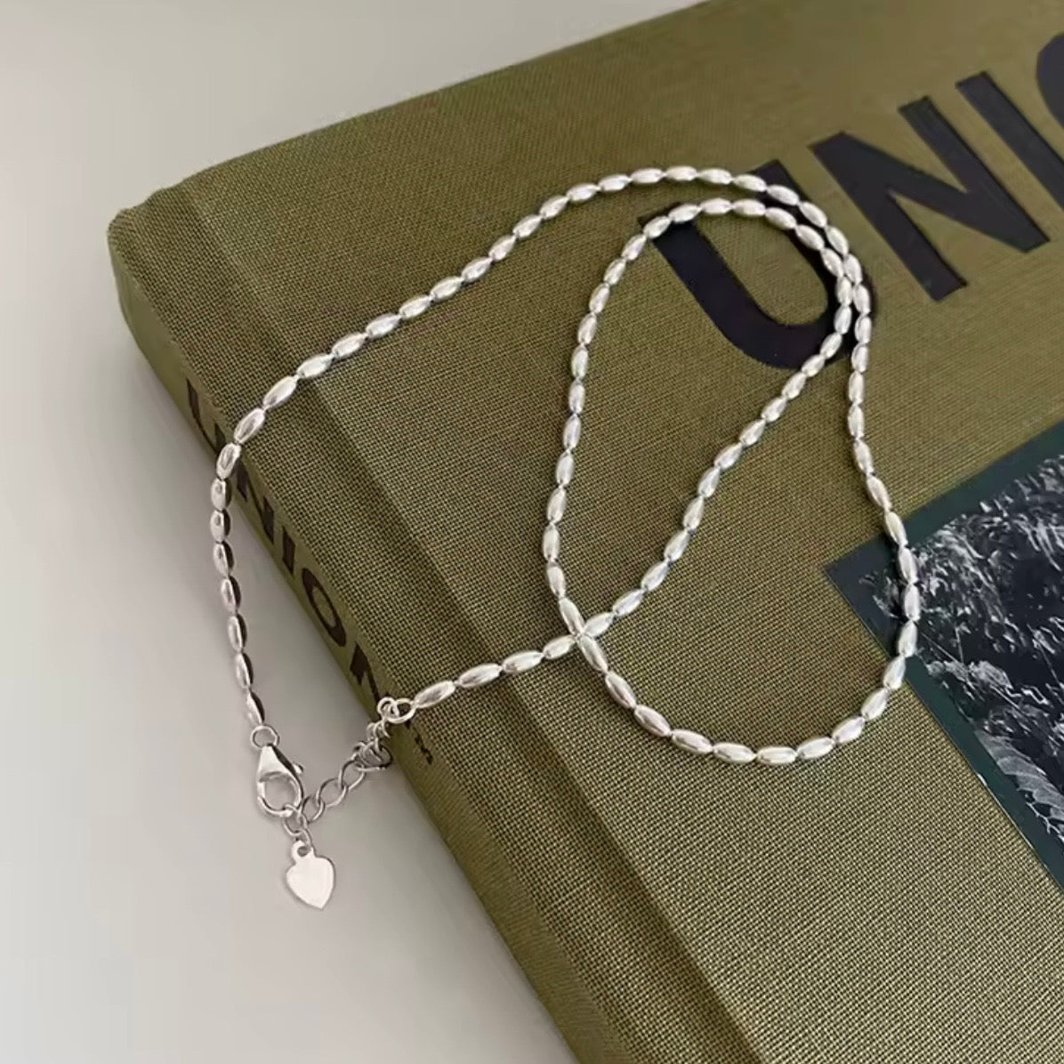 Simple Shiny Beads Chain