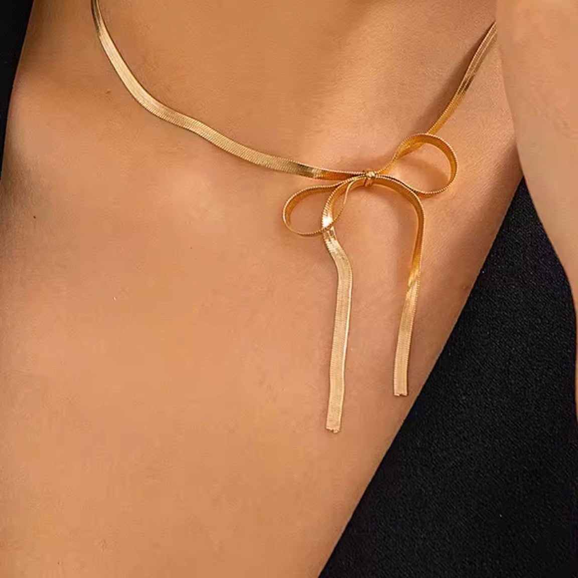 Side Bow Herringbone Necklace
