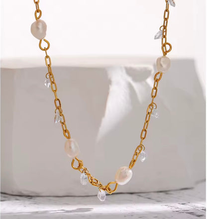 Pearl Dew Drop Necklace