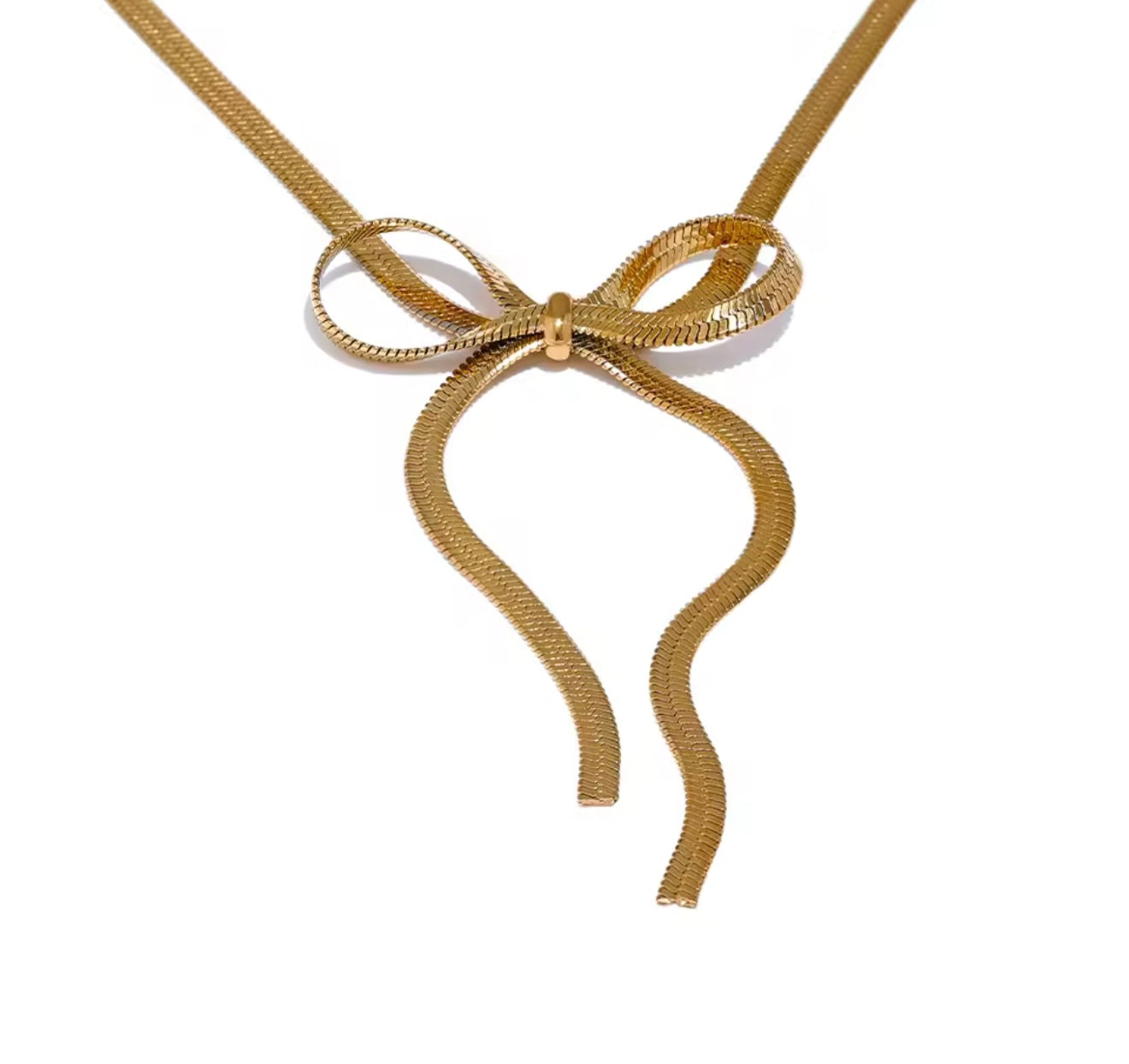 Elegant Ribbon Necklace