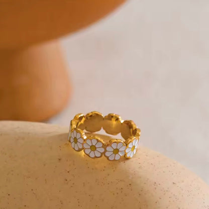 White Enamel Golden Daisy Flower Ring