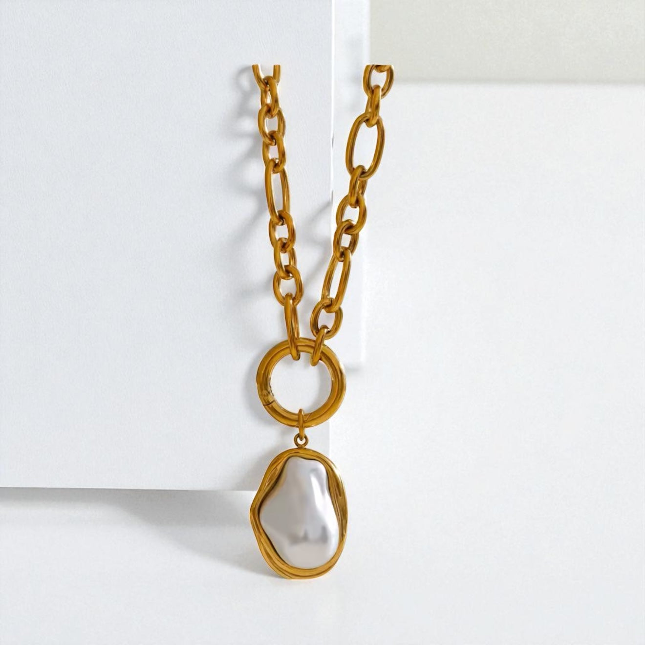 Baroque Pearl Golden Pendant