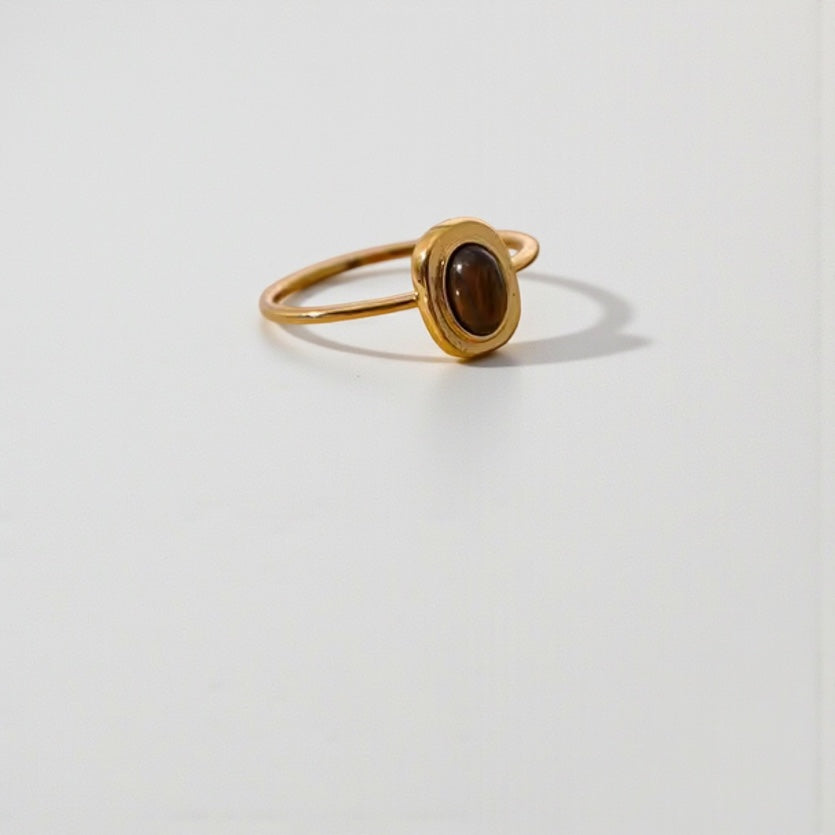 Oval Chic Natural Stone Ring