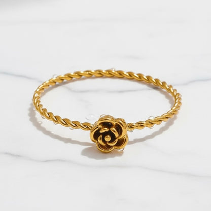 Delicate Small Flower Ring