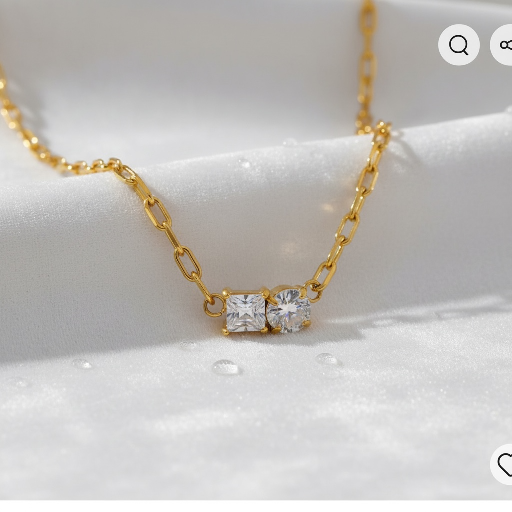 Delicate Shiny Cubic Zirconia Pendant