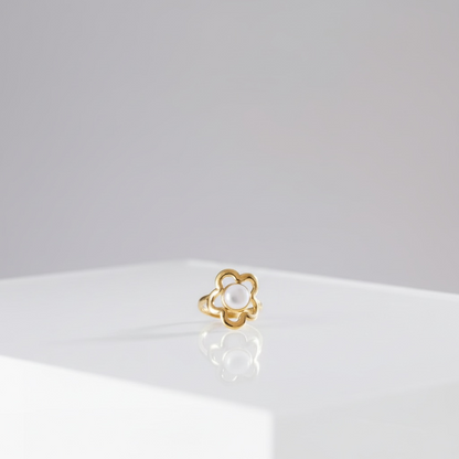 Trendy Open Flower Shell Pearl Ring