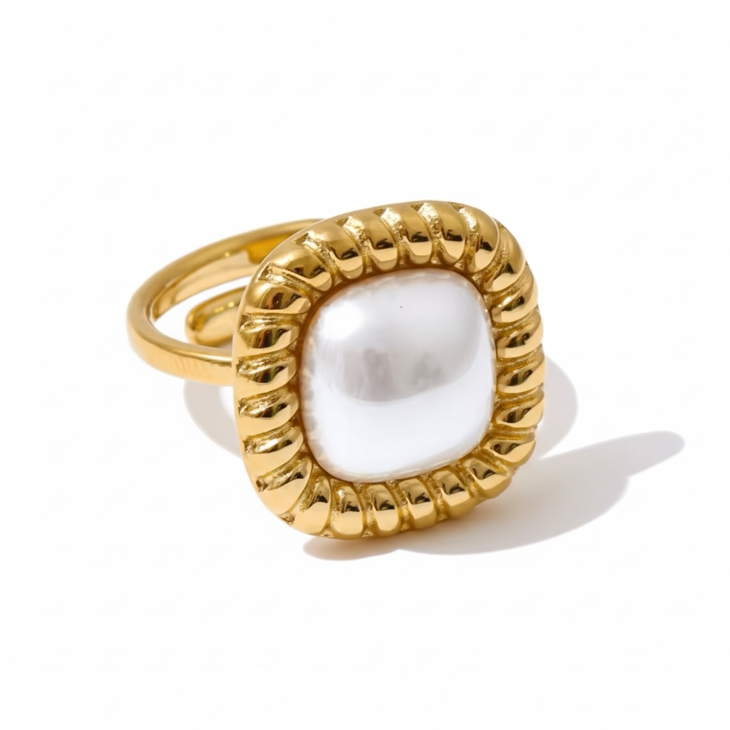 Classic Woven Square Pearl Ring