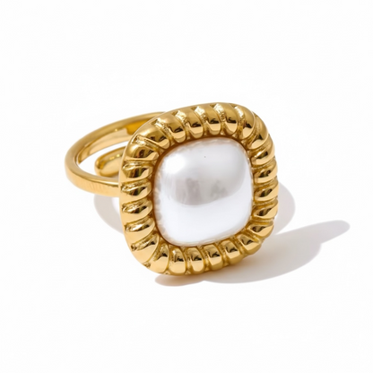 Classic Woven Square Pearl Ring