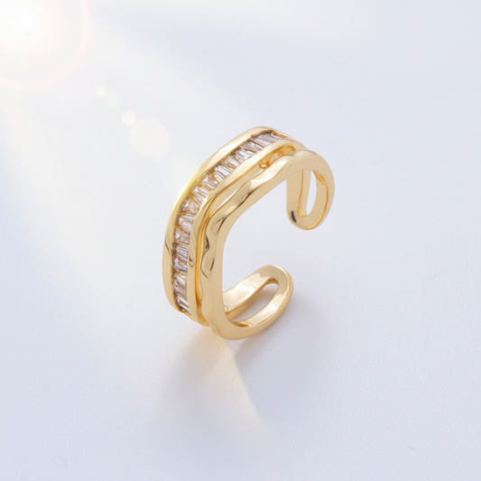Molton Wave Double CZ Band Ring