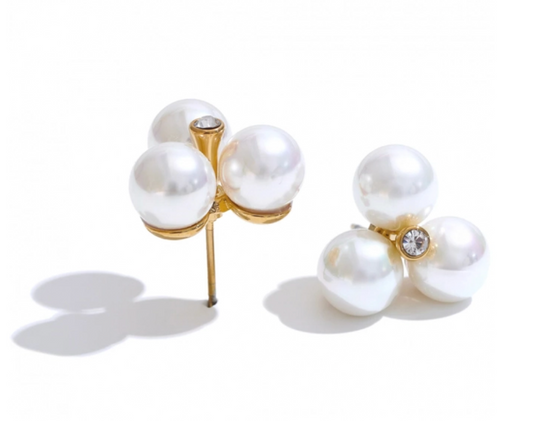 Seoul Bloom Pearl Studs