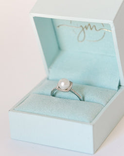 Halo Pearl Ring