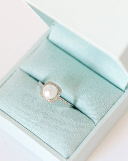 Halo Pearl Ring